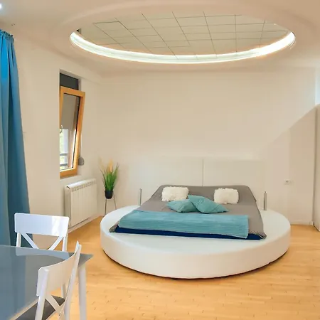 Hedonist Spa-avenija *